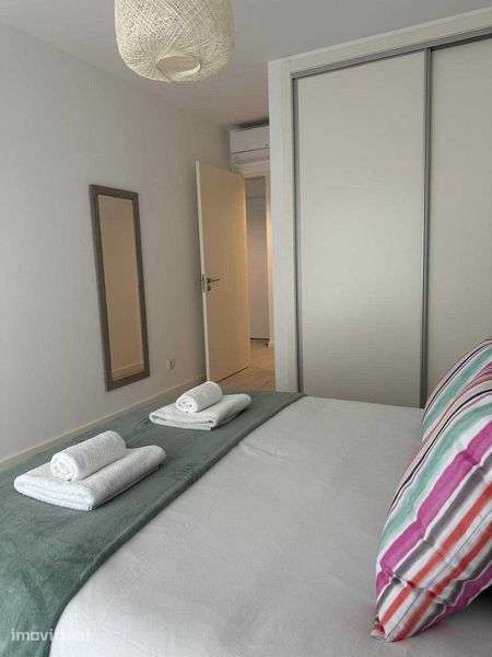 Apartamento T1 no Panorâmico Pool Faro Residences - Arrendamento - Grande imagem: 2/10