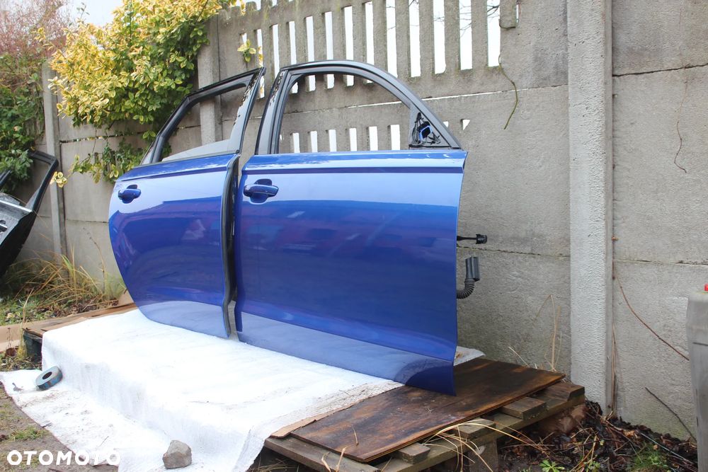 DRZWI PRZEDNIE TYLNE PRAWE AUDI A6 C7 AVANT LY5Q 2015 - 2