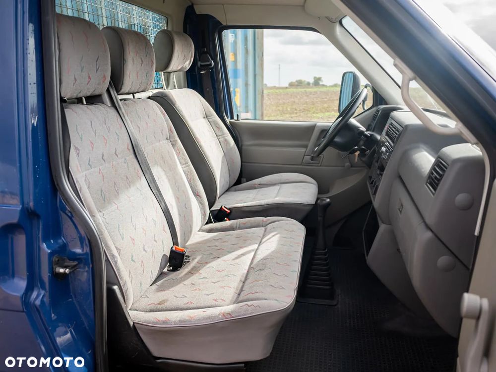 Volkswagen Transporter - 7