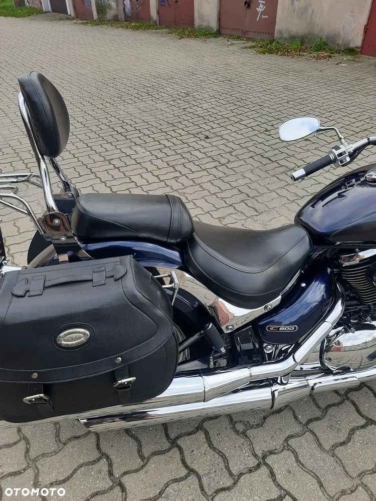 Suzuki Intruder - 20