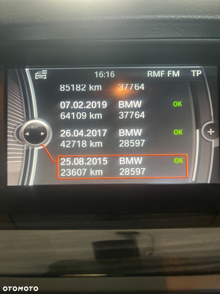 BMW Seria 5 528i xDrive Luxury Line - 22