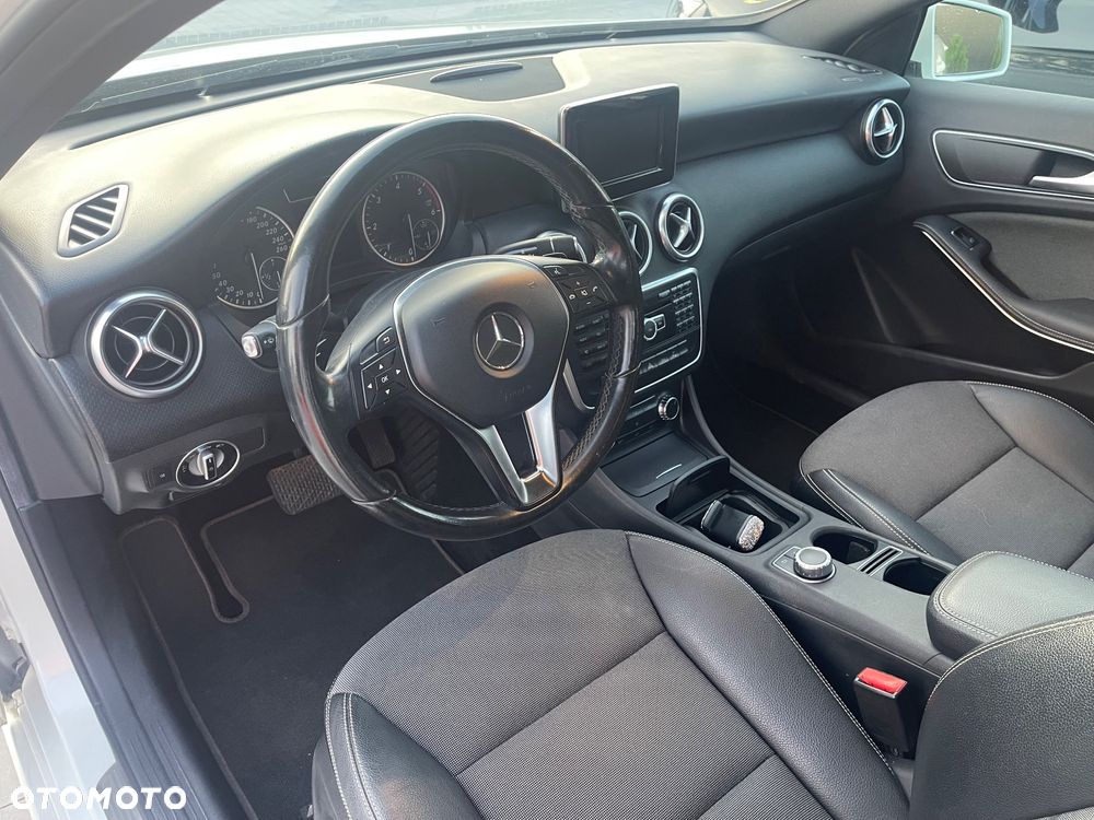 Mercedes-Benz Klasa A 180 d 7G-DCT - 21