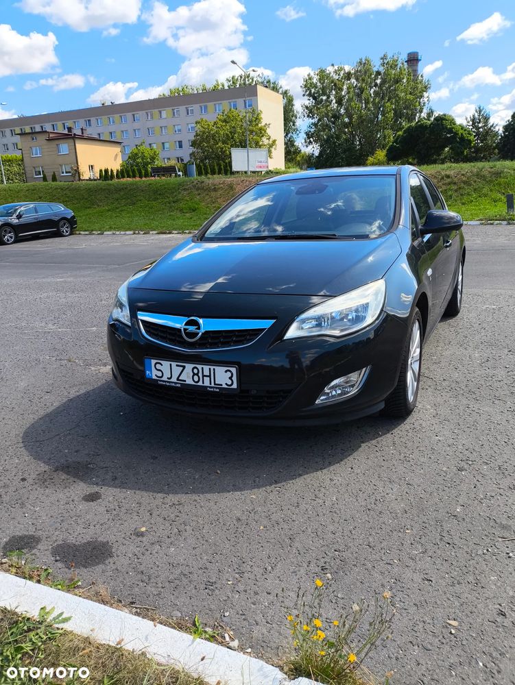 Opel Astra 1.4 Turbo 150 Jahre - 2