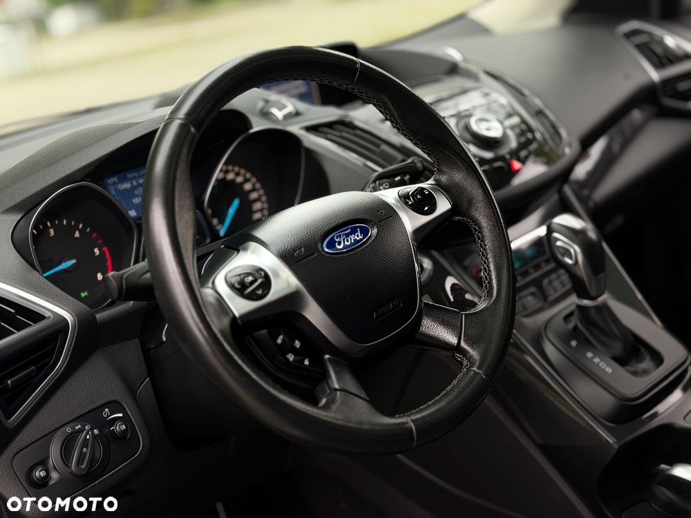 Ford Kuga 2.0 TDCi 4x4 Titanium - 17