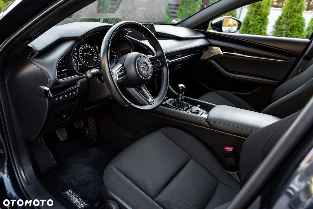 Mazda 3 2.0 mHEV Hikari - 18