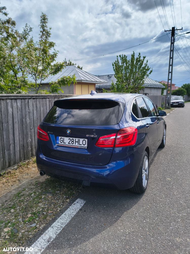 BMW Seria 2 218d xDrive - 9