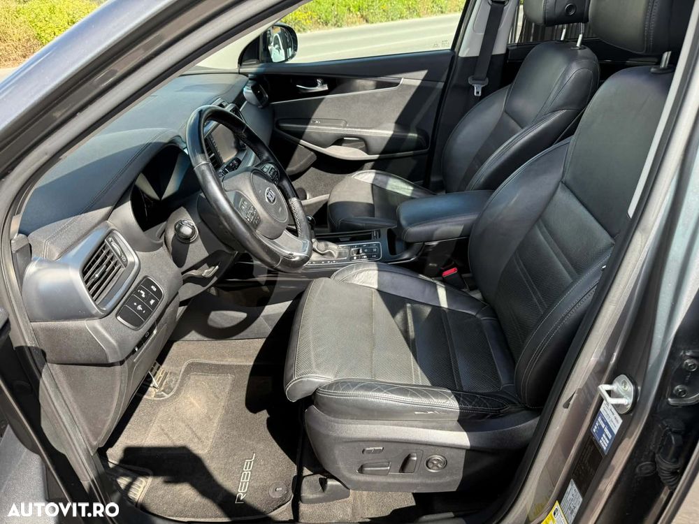 Kia Sorento - 12