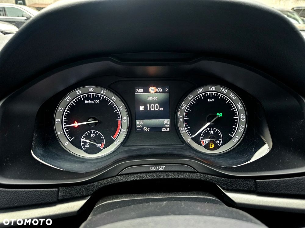 Skoda Karoq 1.6 TDI 4x2 Ambition DSG - 26