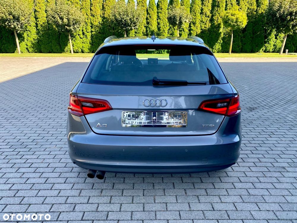 Audi A3 Sportback - 4