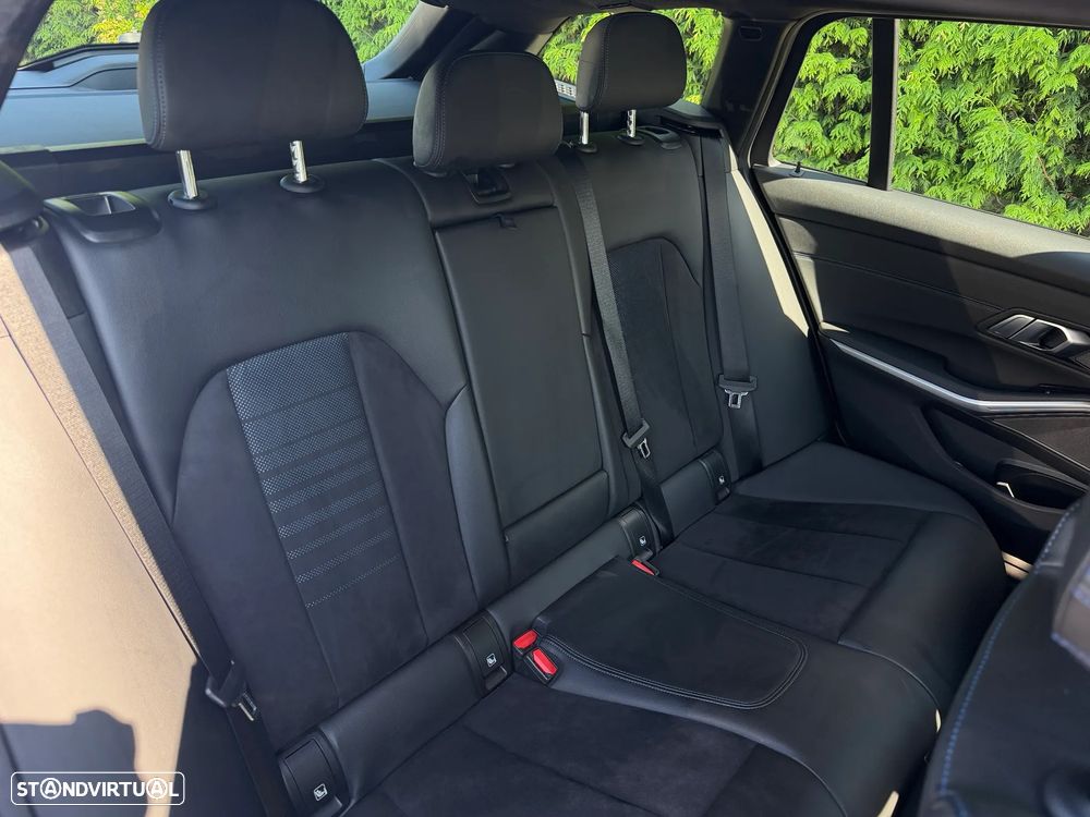 BMW 330 e Pack M Auto - 21