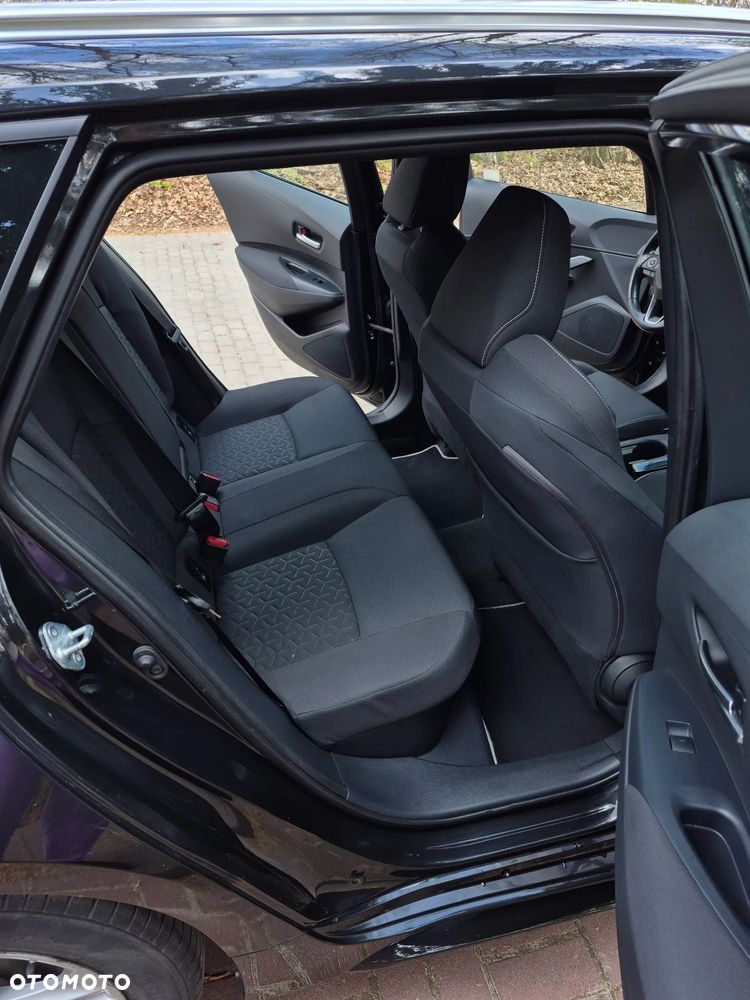 Toyota Corolla - 33