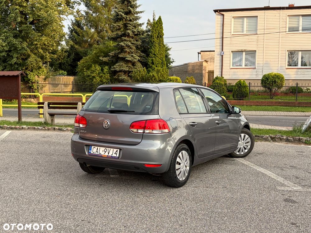 Volkswagen Golf 1.6 TDI DPF Comfortline - 11