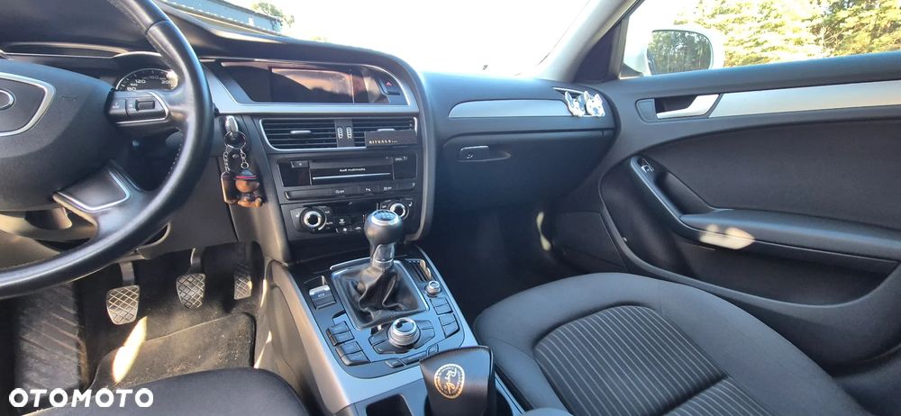 Audi A4 Avant 2.0 TDI - 23