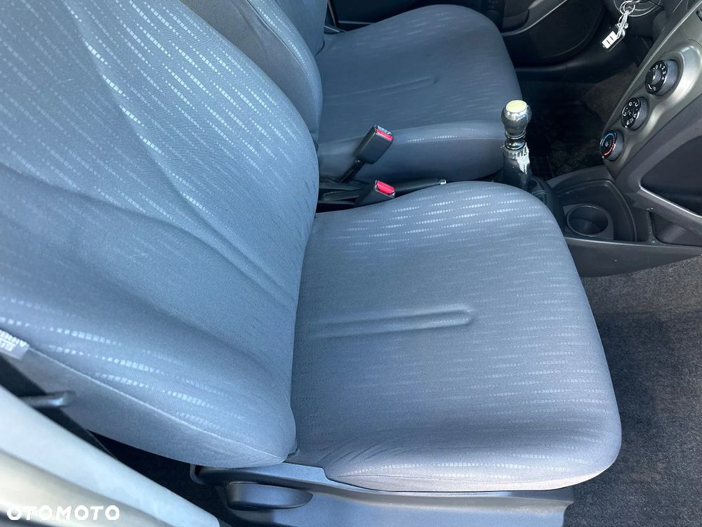 Toyota Yaris 1.4 D-4D Sol - 10
