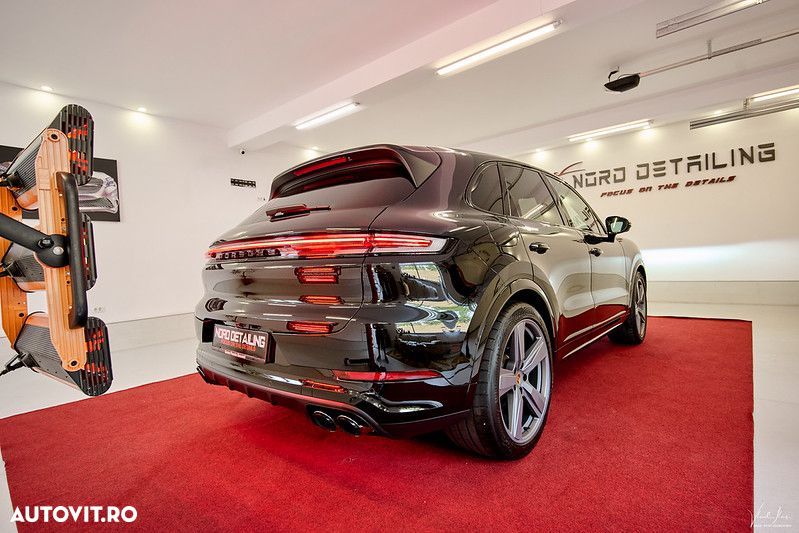 Porsche Cayenne Black Edition - 3
