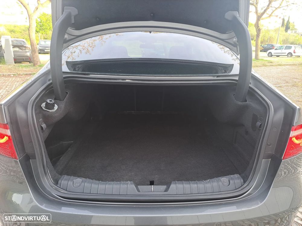 Jaguar XF E-Performance Aut. R-Sport - 26