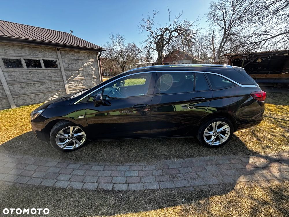 Opel Astra 1.6 CDTI Dynamic S&S - 2