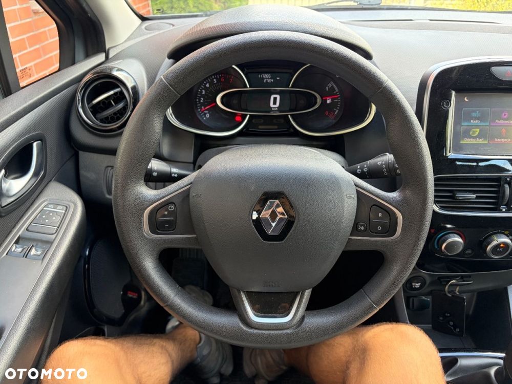 Renault Clio 1.2 16V Life - 10