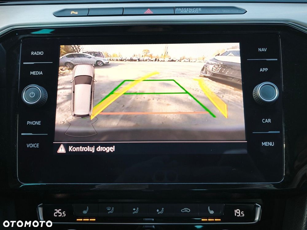 Volkswagen Passat Variant - 36