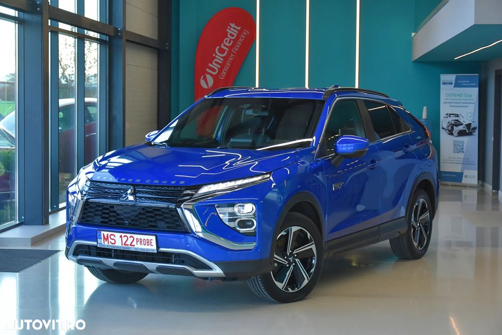 Mitsubishi Eclipse-Cross Plug-In Hybrid 4WD Top - 2