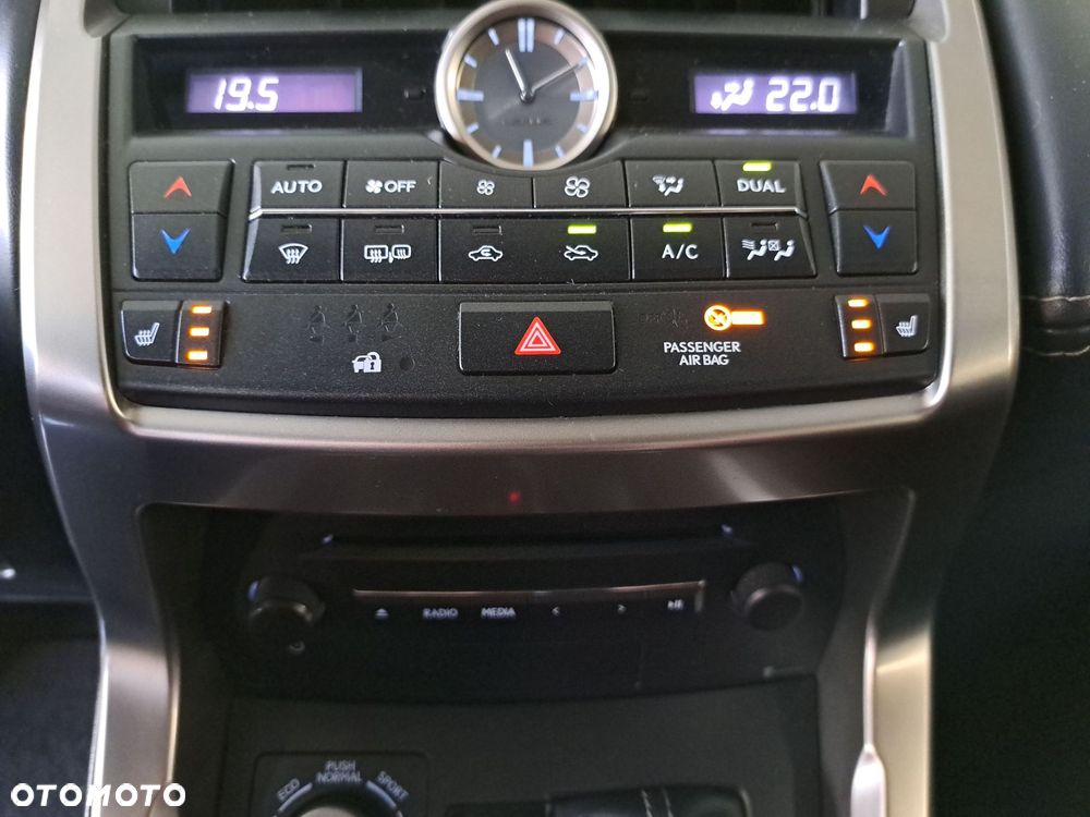Lexus NX 200t Elite AWD - 25