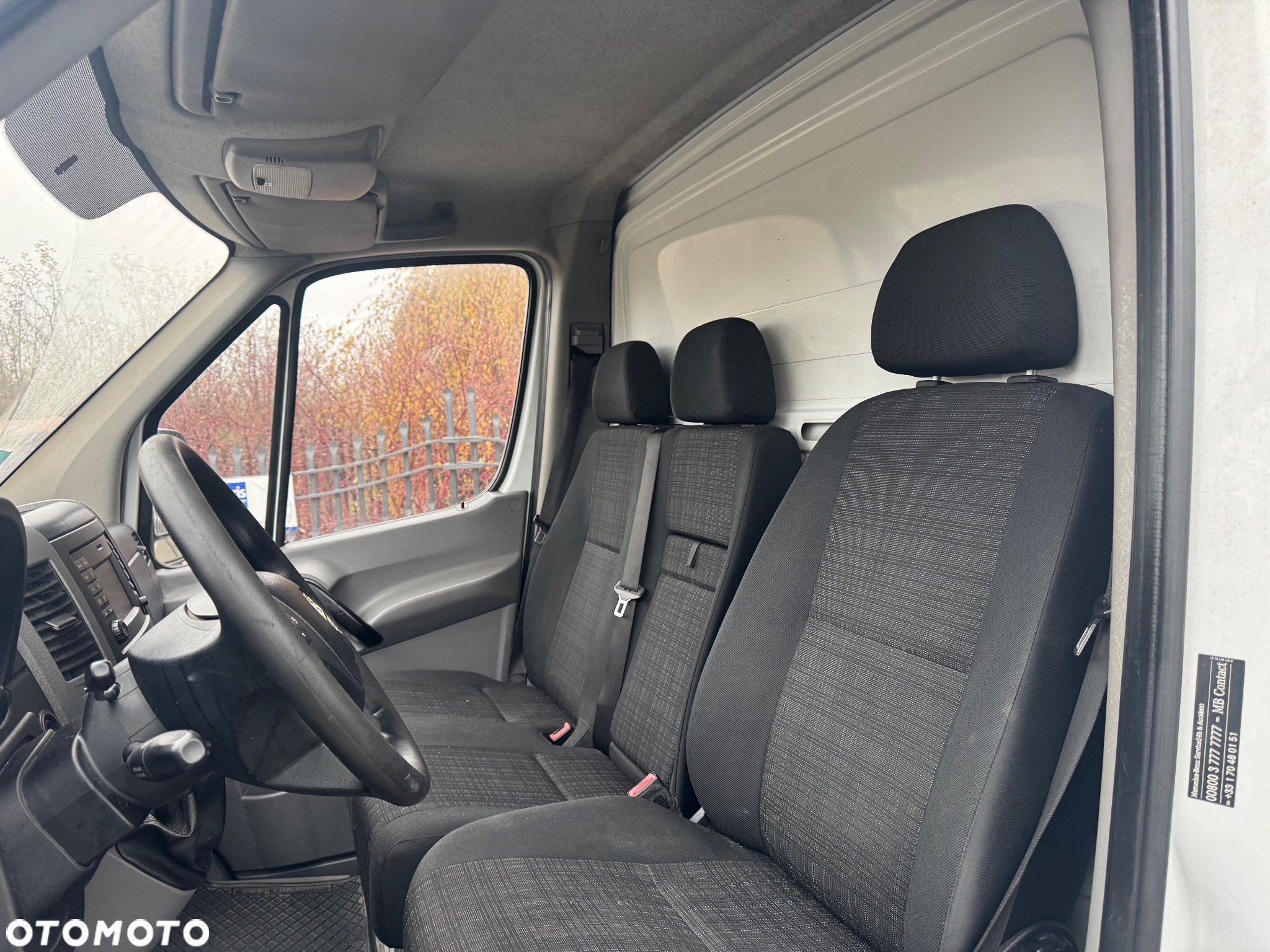 Mercedes-Benz Sprinter - 14