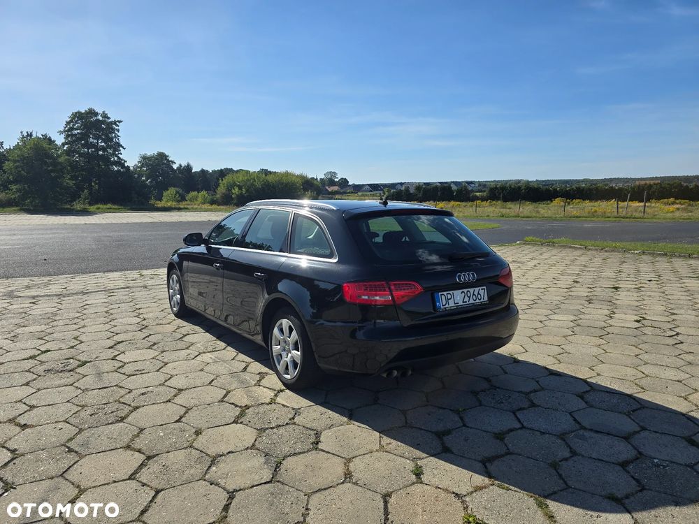 Audi A4 Avant 2.0 TDI - 10