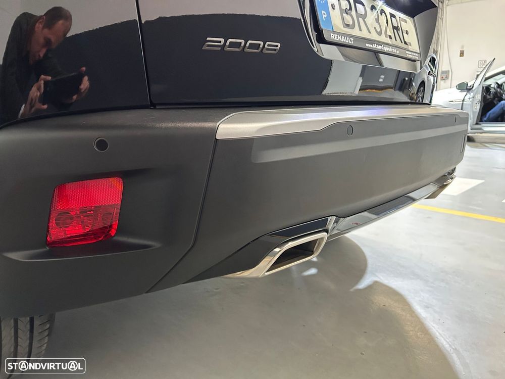 Peugeot 2008 1.2 Hybrid Allure e-DCS6 - 14