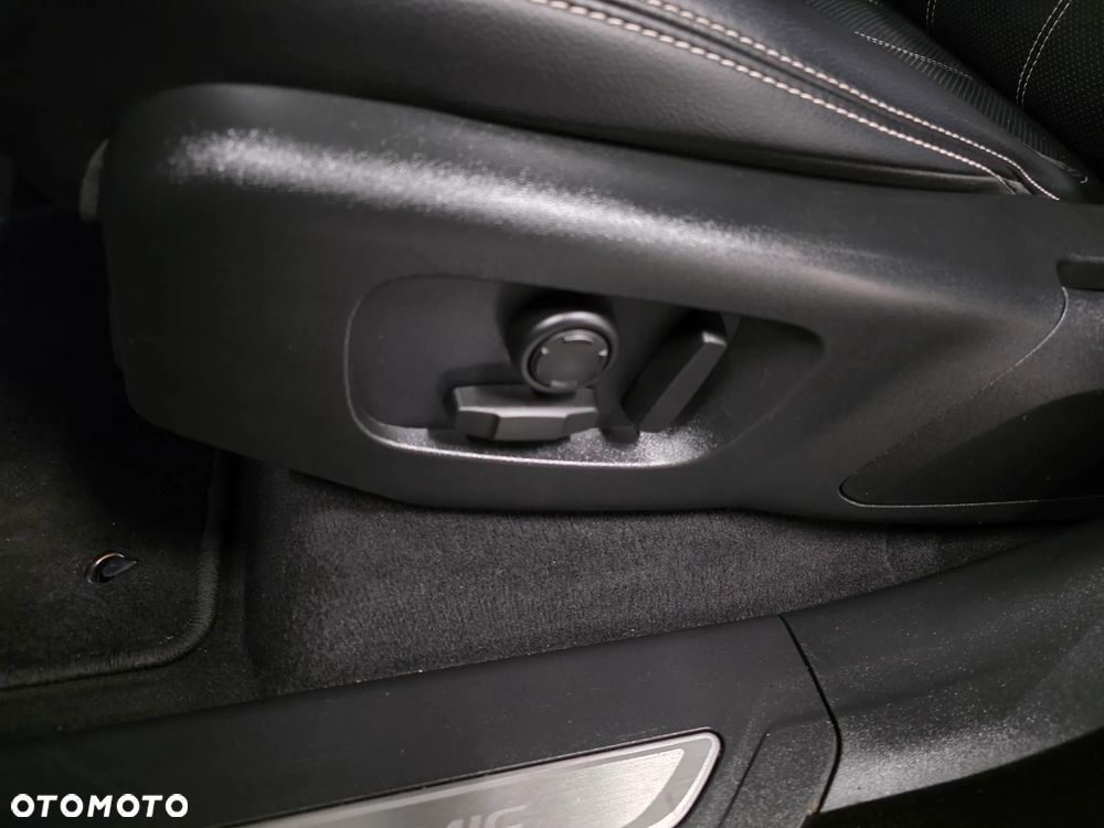 Land Rover Range Rover Velar D200 S - 21