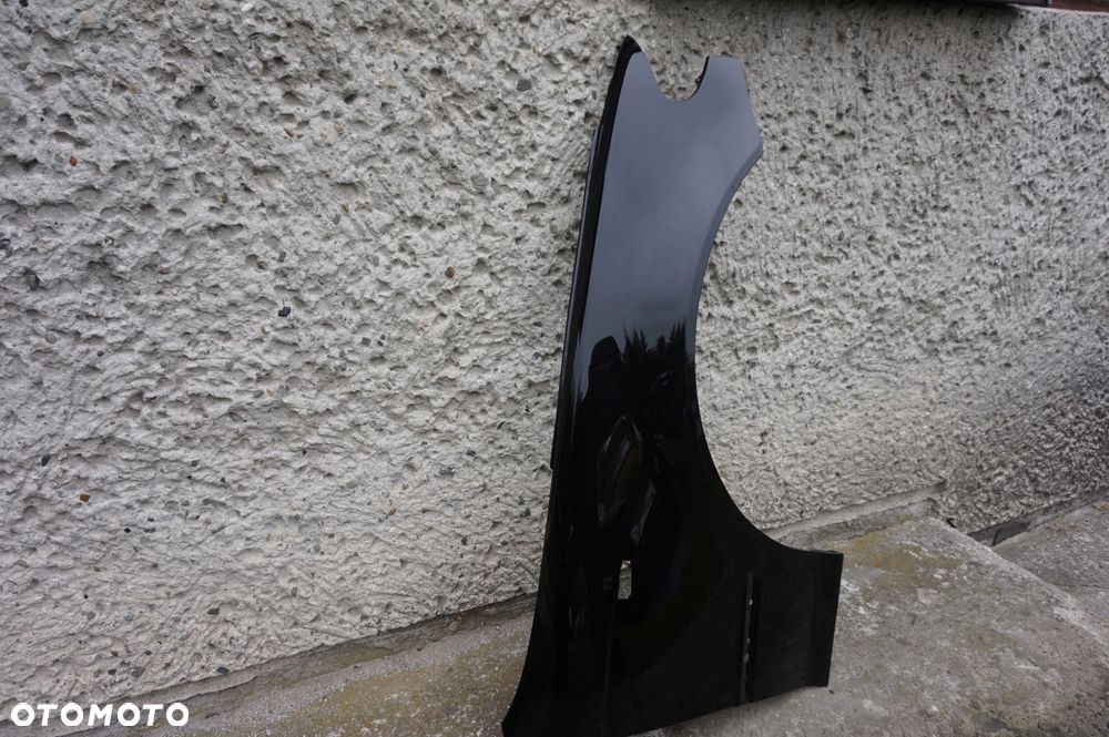BŁOTNIK PRAWY BMW E46 LIFT 668/9 SCHWARZ 01/05r - 2