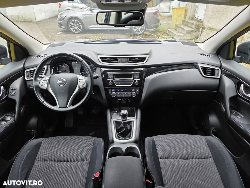 Nissan Qashqai 1.2 DIG-T ACENTA - 16