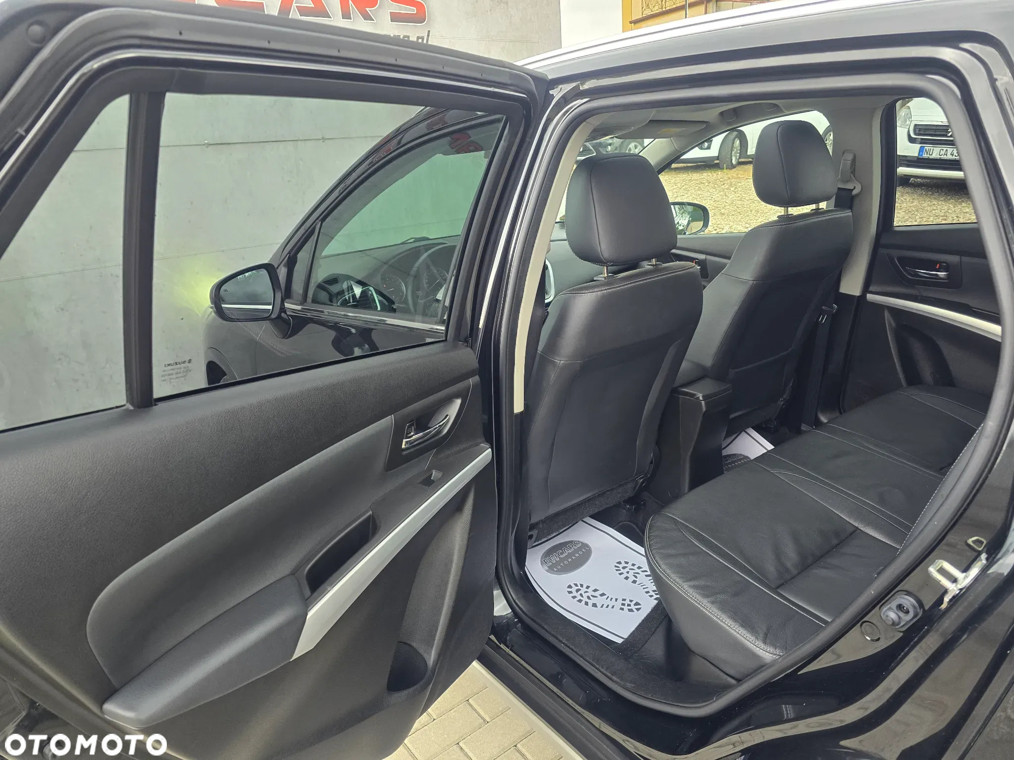 Suzuki SX4 S-Cross 1.4 T Premium 4WD - 34
