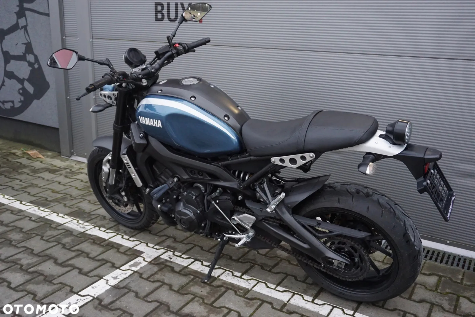 Yamaha XSR - 8