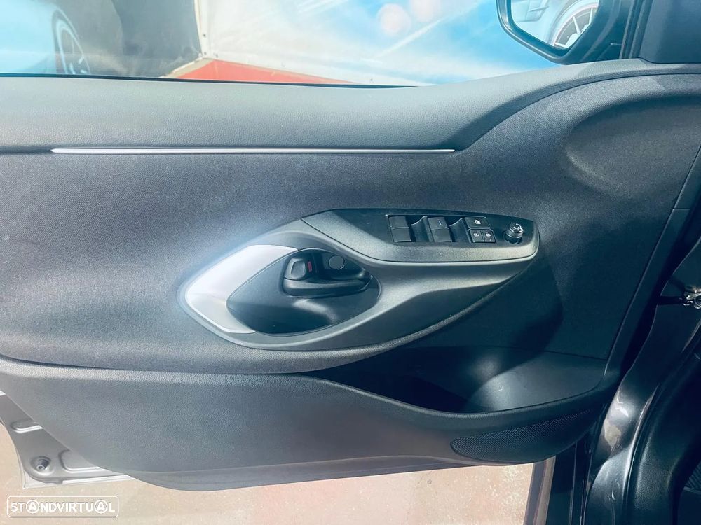 Toyota Yaris 1.0 VVT-i Comfort Plus - 44