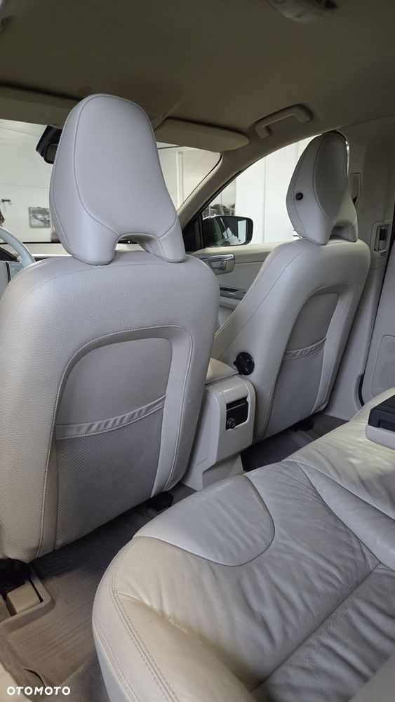 Volvo XC 60 2.4D AWD Summum - 13