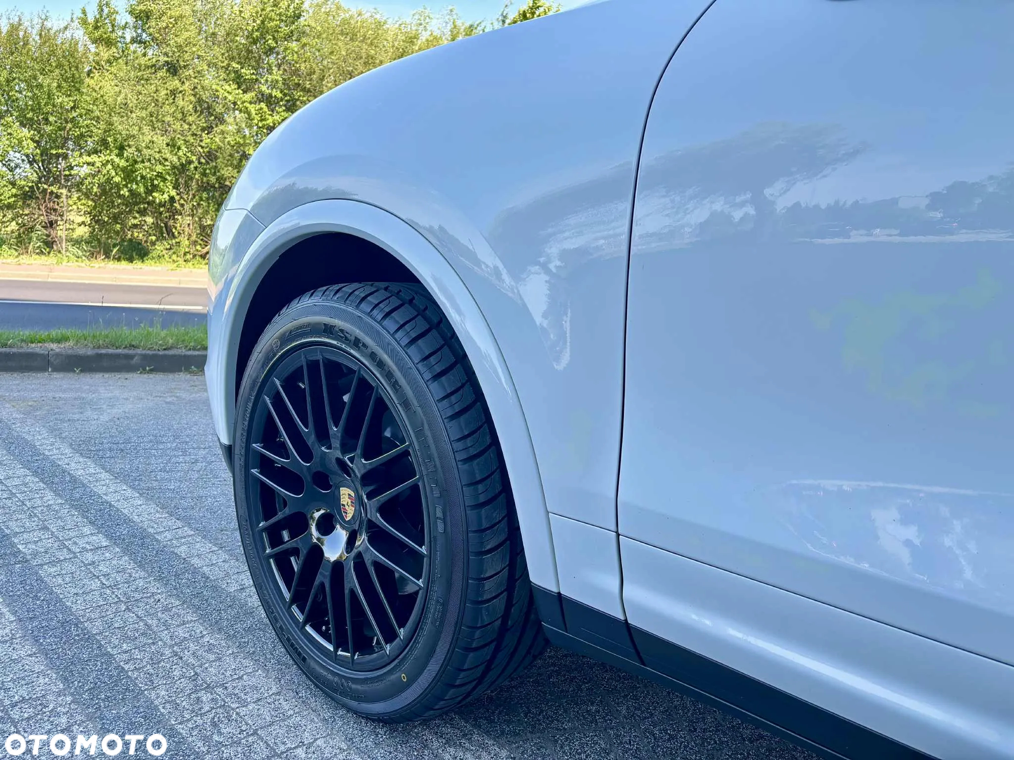 Porsche Cayenne Platinum Edition - 36