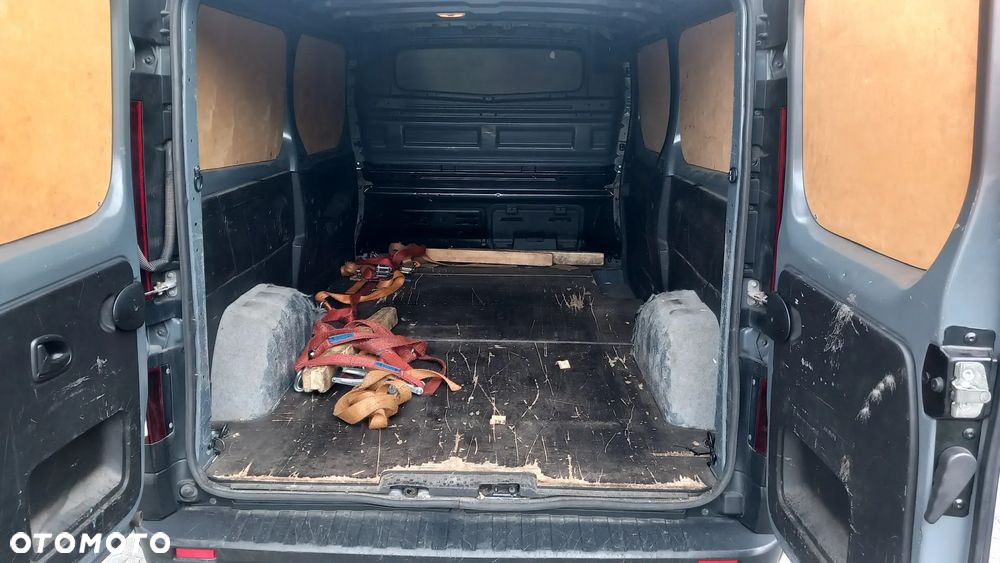 Renault Trafic - 14