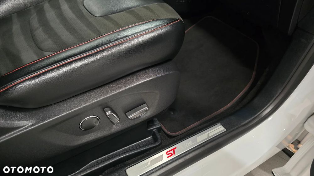 Ford Edge 2.0 EcoBlue Twin-Turbo 4WD ST-Line - 34