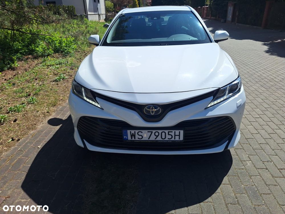 Toyota Camry 2.5 Hybrid Comfort CVT - 2