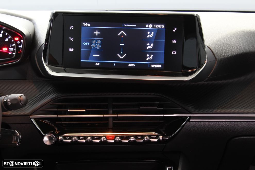 Peugeot 2008 1.2 PureTech Active Pack - 16