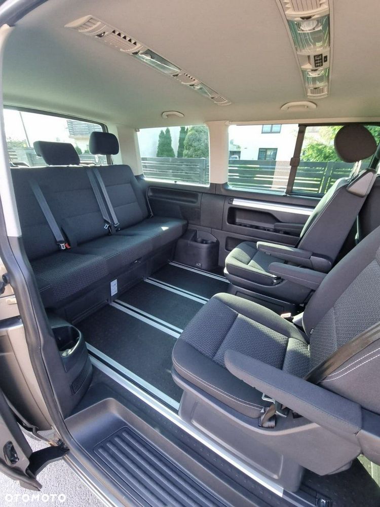 Volkswagen Multivan - 15