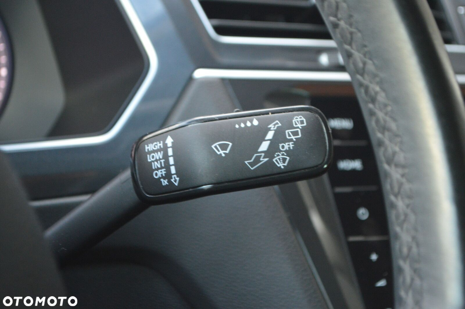 Volkswagen Tiguan - 16