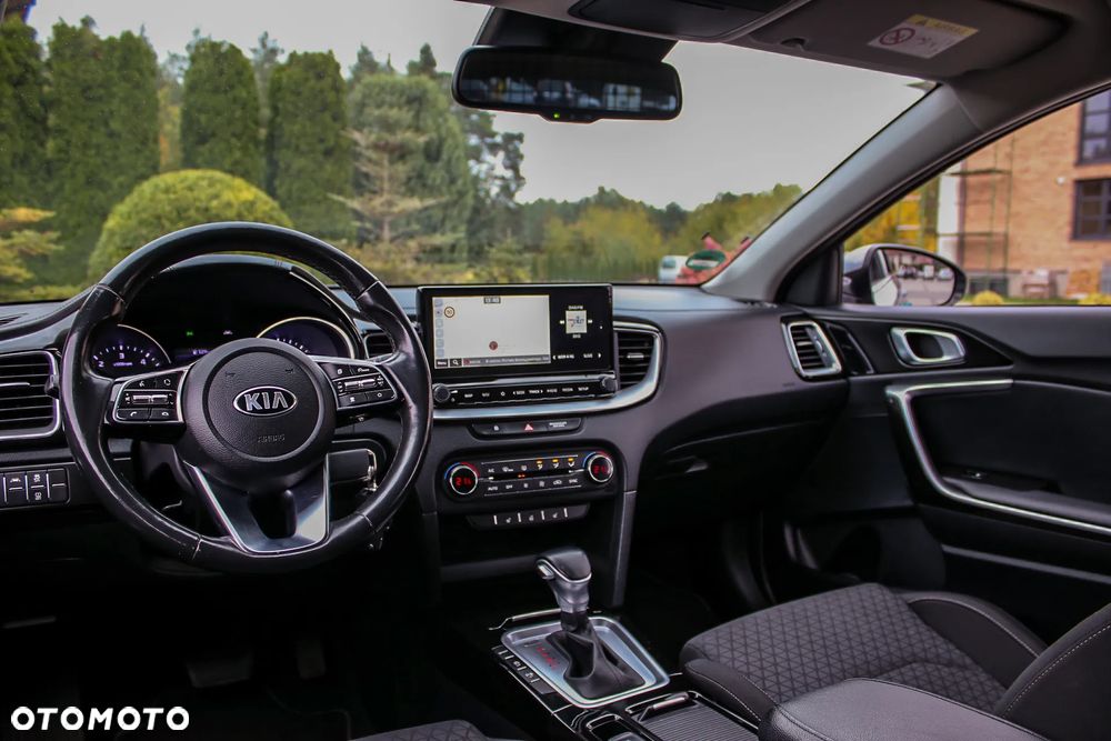 Kia Ceed 1.6 CRDi DCT Platinum Edition - 36