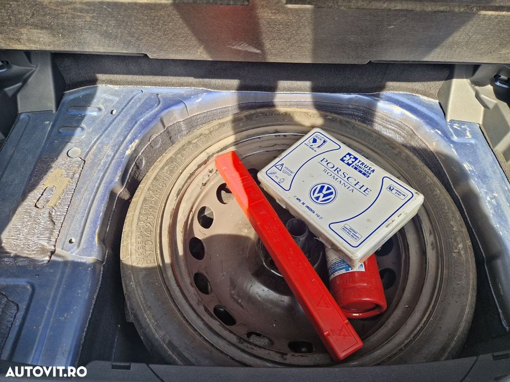 Volkswagen T-Cross - 24