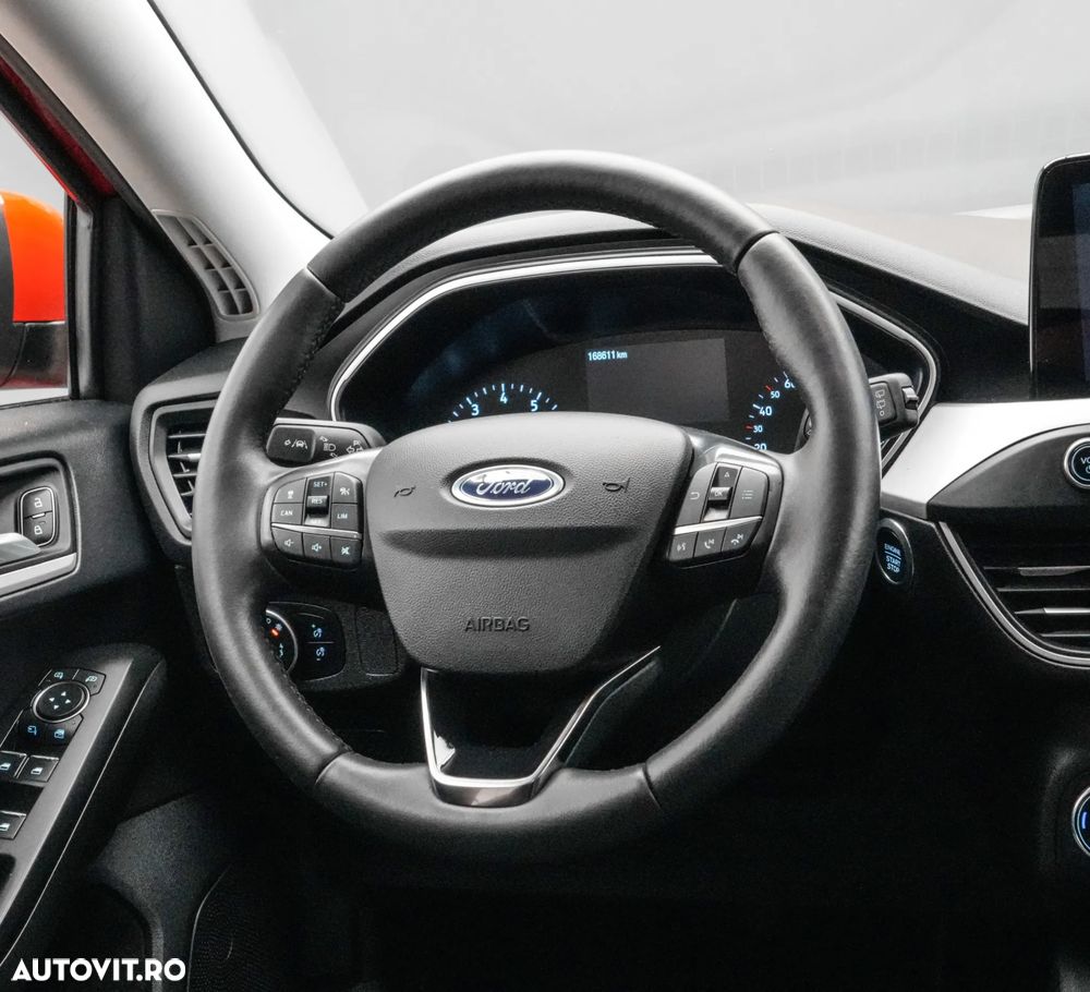 Ford Focus 1.0 EcoBoost Titanium Business - 18