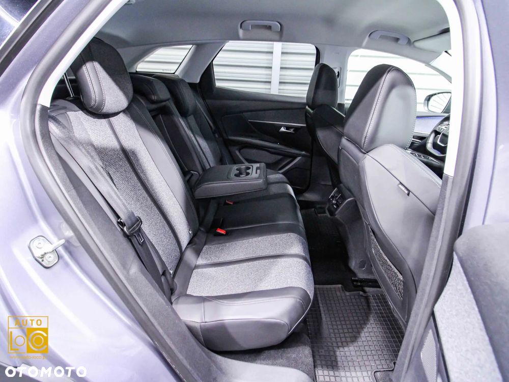 Peugeot 3008 1.2 PureTech Allure S&S EAT6 - 11