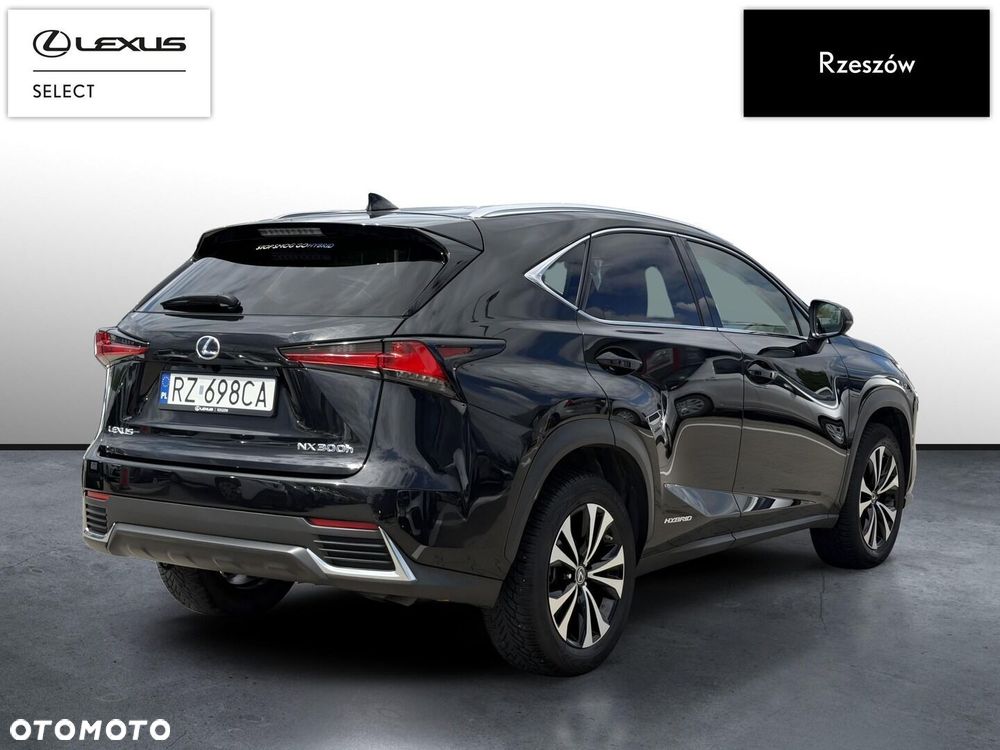 Lexus NX 300h F Impression AWD - 4