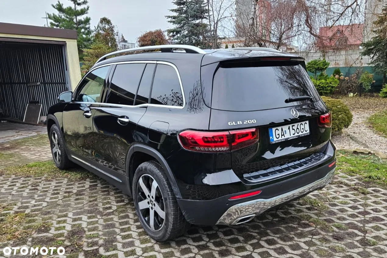 Mercedes-Benz GLB 200 AMG Line 7G-DCT - 7