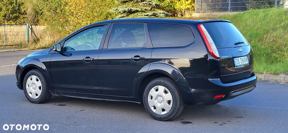 Ford Focus 1.6 16V Ambiente - 5