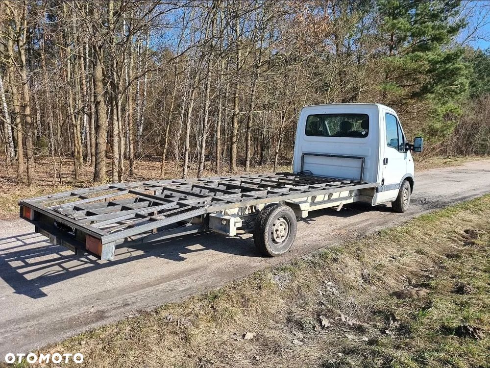 Najazd, Autolaweta - Surówka - 3